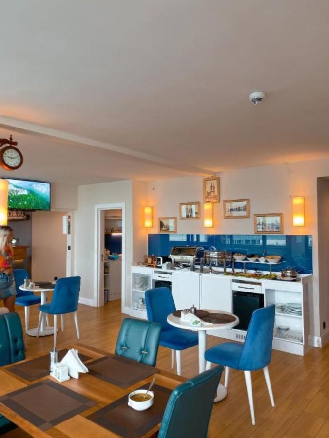 Luxury Sea View Apartments In Orbi City Batumi Exterior photo